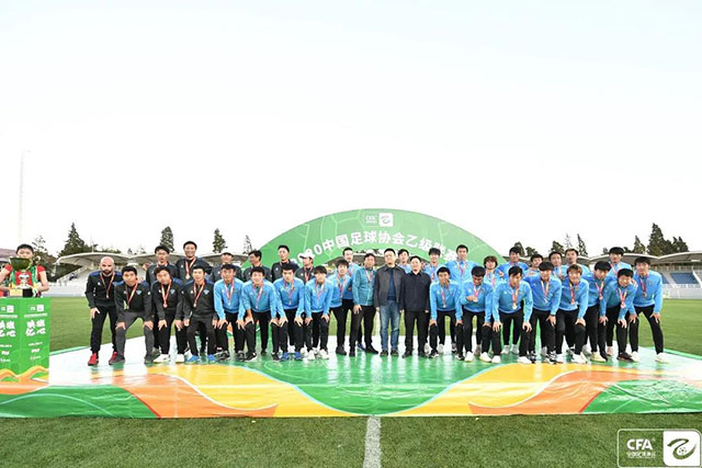 哈特21+15恩比德空砍34+11 尼克斯险胜76人2-0